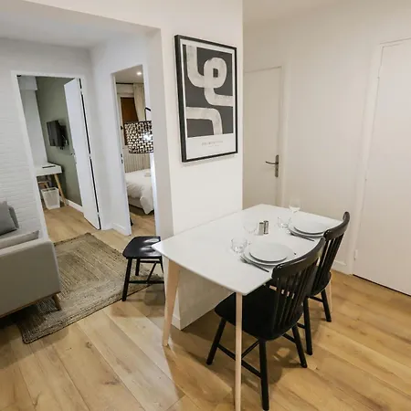 Apartment Bright Every *