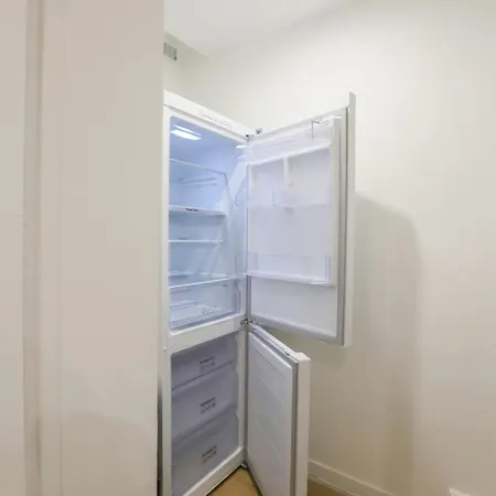 Bright Every Apartman